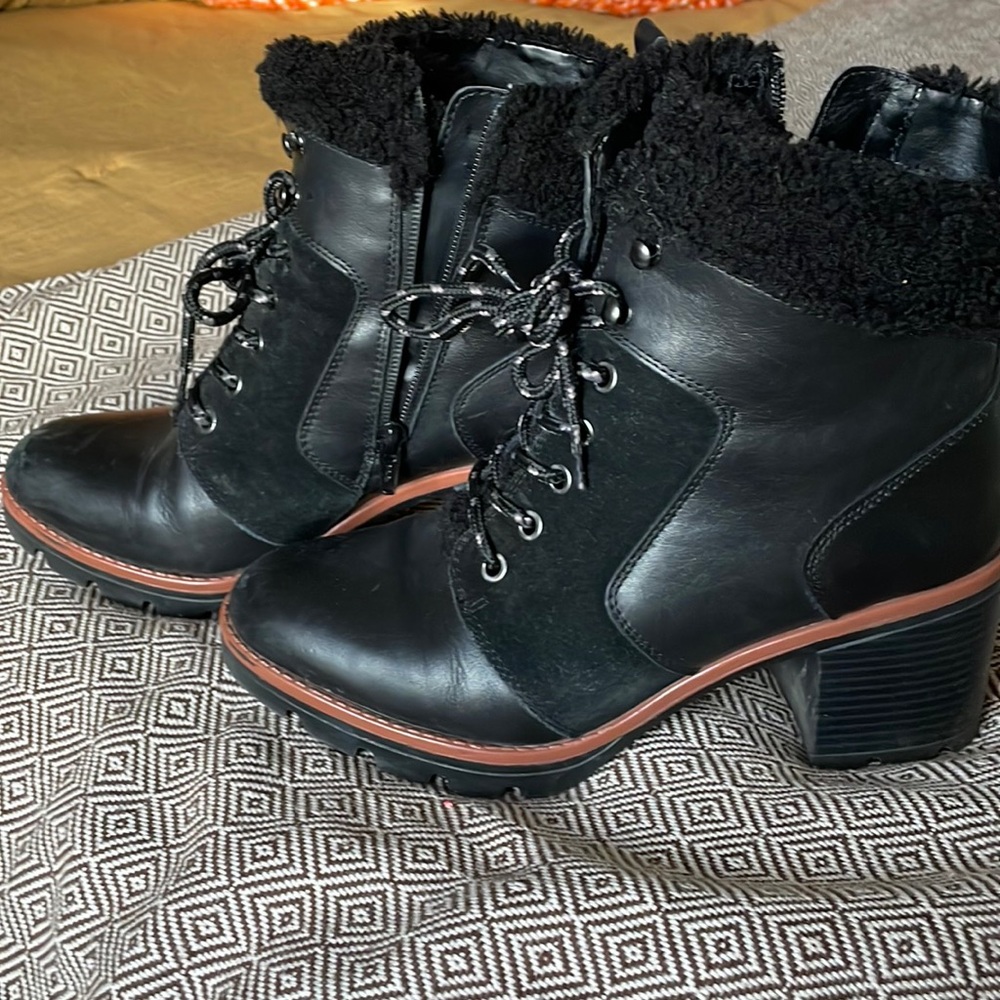 Naturalizer Booties